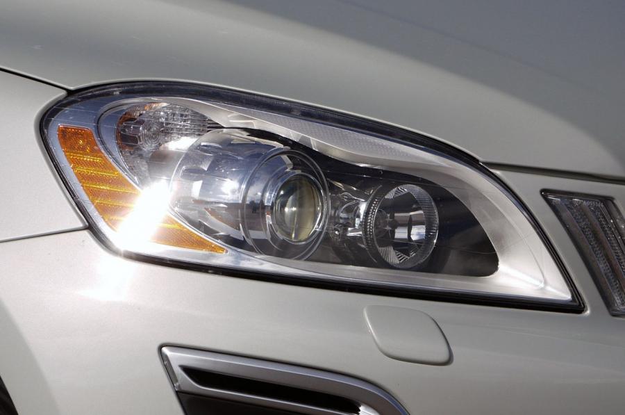  Volvo XC60 R-Design 2012 года  (фото 89 из 90)